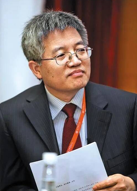 张维迎